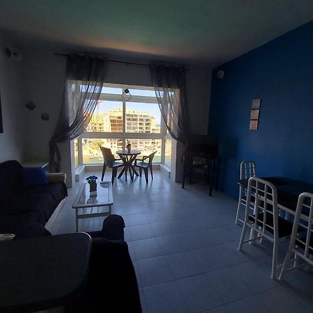 Spinola Bay Sea Front Apt 6 Сент Джулианс Экстерьер фото
