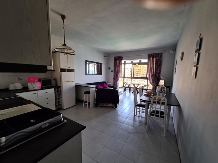 Spinola Bay Sea Front Apt 6 Сент Джулианс Экстерьер фото