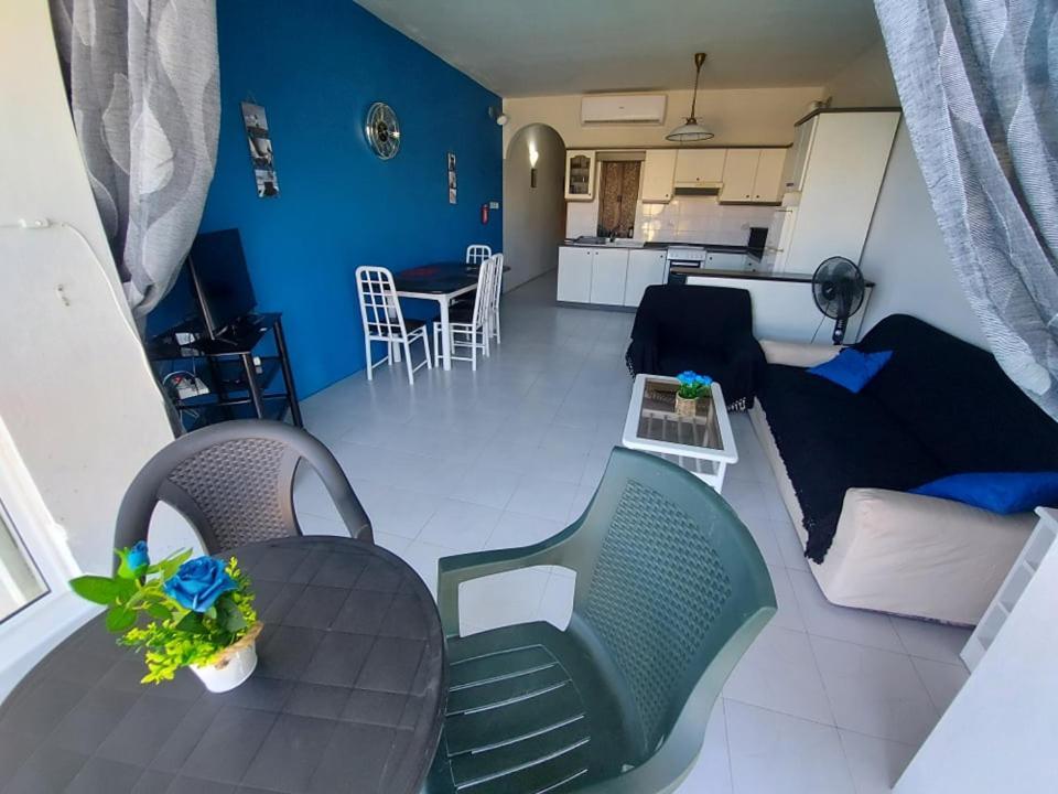Spinola Bay Sea Front Apt 6 Сент Джулианс Экстерьер фото